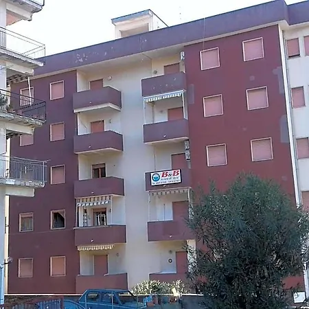 A Casa Di Luca Bed & Breakfast 3*